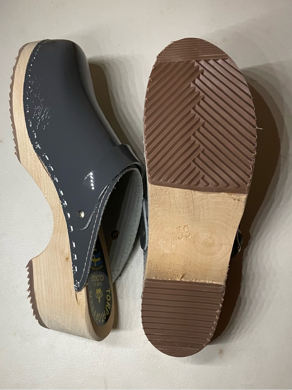 Women’s Gray Patent Leather Clog with Wooden Sole